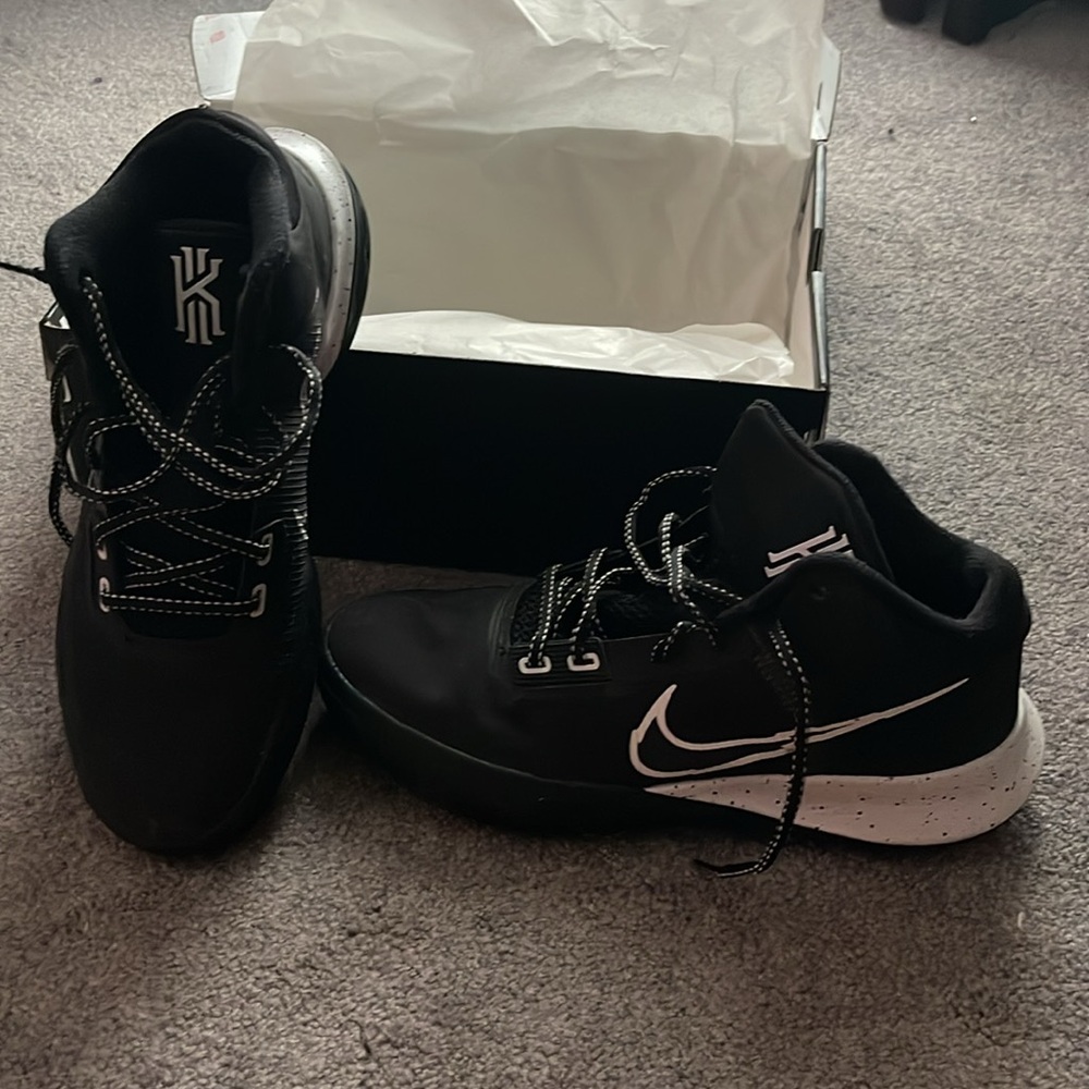 Kyrie Flytrap Iv - image 3